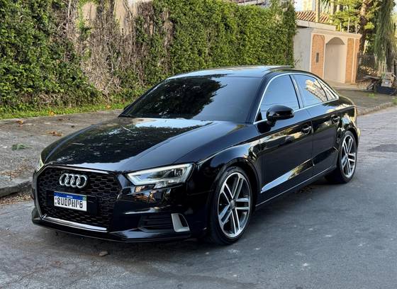 AUDI A3 2.0 TFSI GASOLINA SEDAN PERFORMANCE S-TRONIC AUDI A3 2.0 TFSI GASOLINA SEDAN PERFORMANCE S-TRONIC